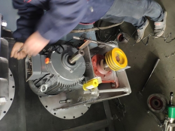 Pro3200便捷式振動(dòng)診斷分析儀應(yīng)用于無紡布生產(chǎn)設(shè)備電機(jī)的振動(dòng)分析